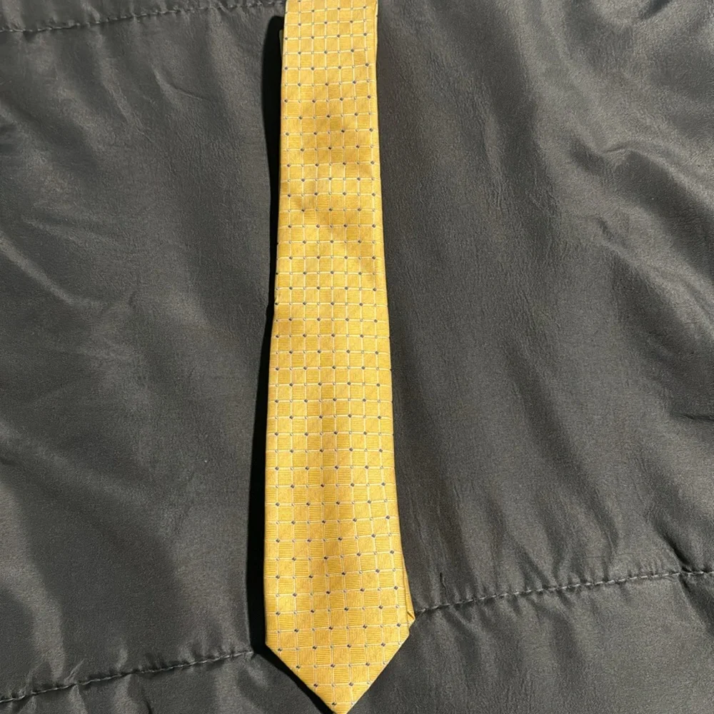 Chaps black tie
